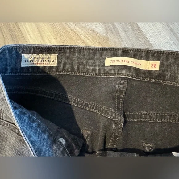 LEVI’S 721 HIGH RISE SKINNY - Picture 3 of 8